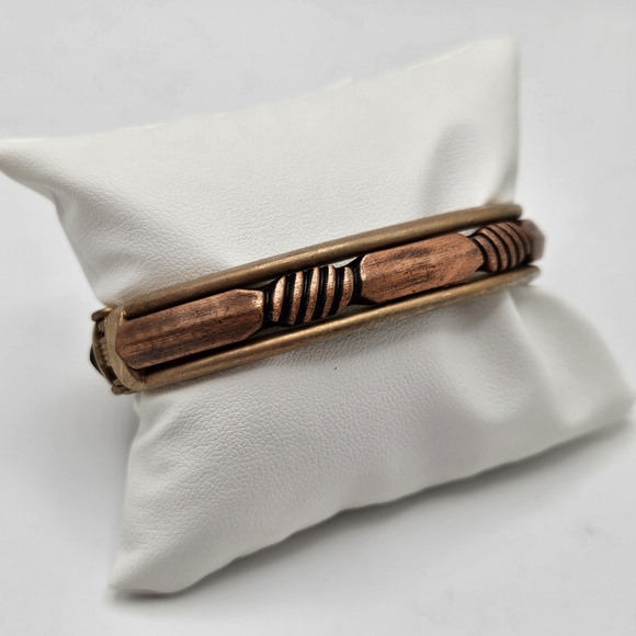 VINTAGE Copper Insert Hinged Oval Bangle Bracelet Made in Italy - Picture 3 of 7